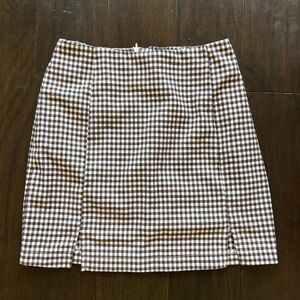 Plaid brown and white skirt in a Size 3
